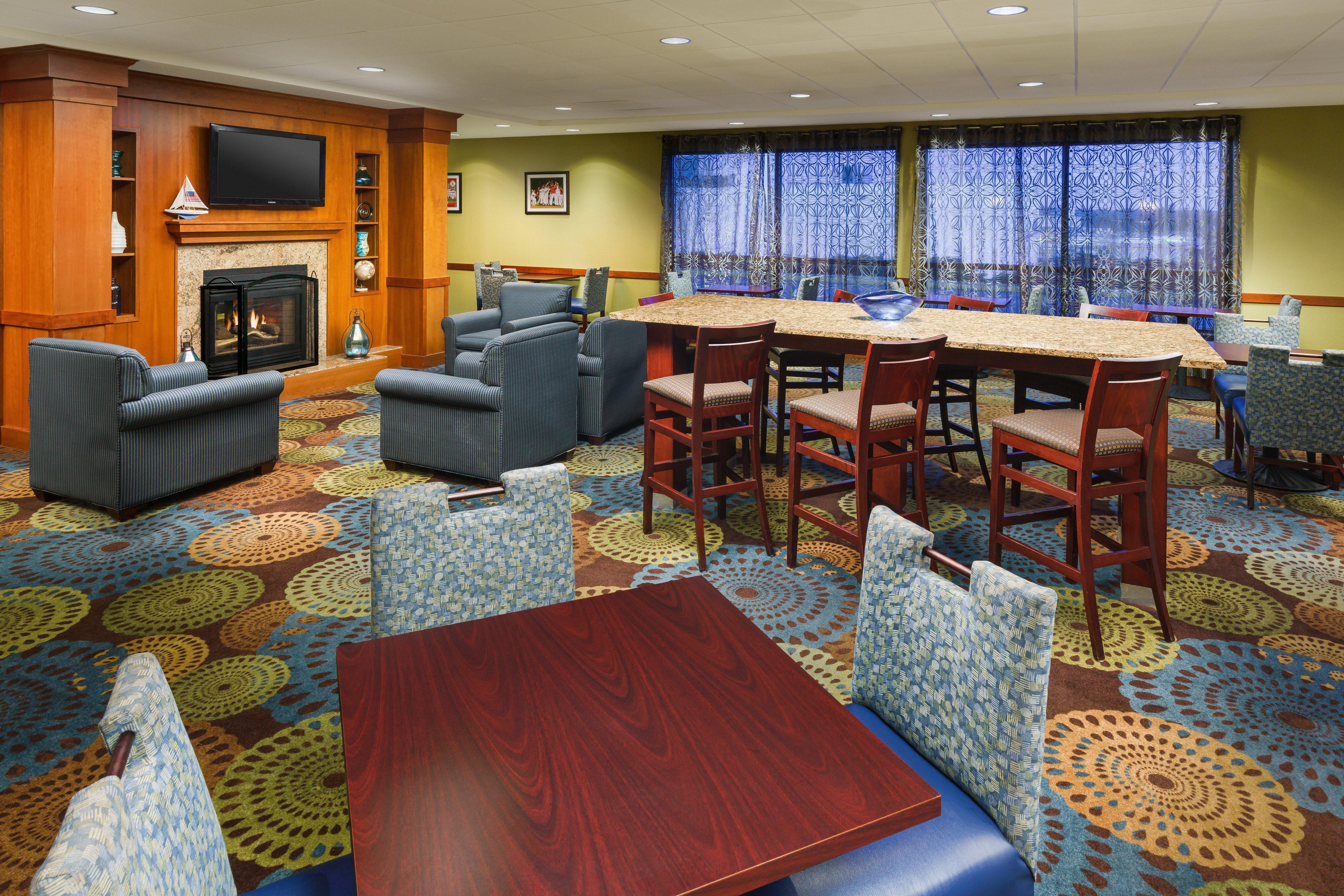 Holiday Inn Express Boston Brockton By Ihg Ngoại thất bức ảnh